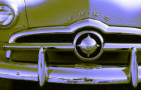 ford8HC.jpg (209430 bytes)